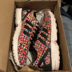 Adidas mens 10.5 ZX  flux prism. Excellent condition.
